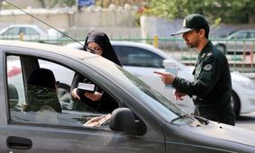ارسال پیامک کشف حجاب به سرنشینان خودروها همچنان انجام می شود