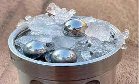 دانشمندان به‌طرز غیرمنتظره نوع جدیدی از یخ را کشف کردند