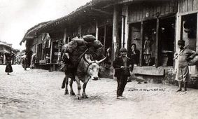 سفر در زمان؛ عکس رنگی‌شده از بازار رشت در دوران قاجار 