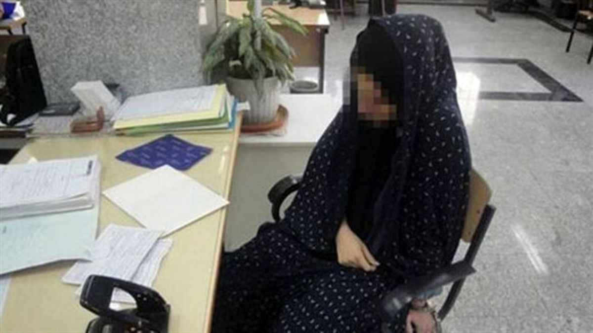 دام دختر 17 ساله برای رانندگان خودروهای لوکس