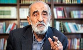 شریعتمداری: حمله به ناوهای فرانسه و انگلیس حق طبیعی ایران است