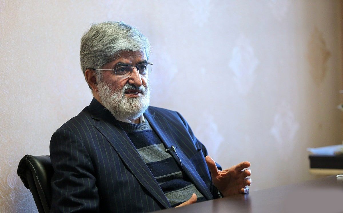 علی مطهری در پاسخ به ولایتی: از ژست انقلابی‌گری دست برداریم/ سیاست متوازن میان غرب و شرق برقرار کنیم تا به هیچ کدام باج ندهیم