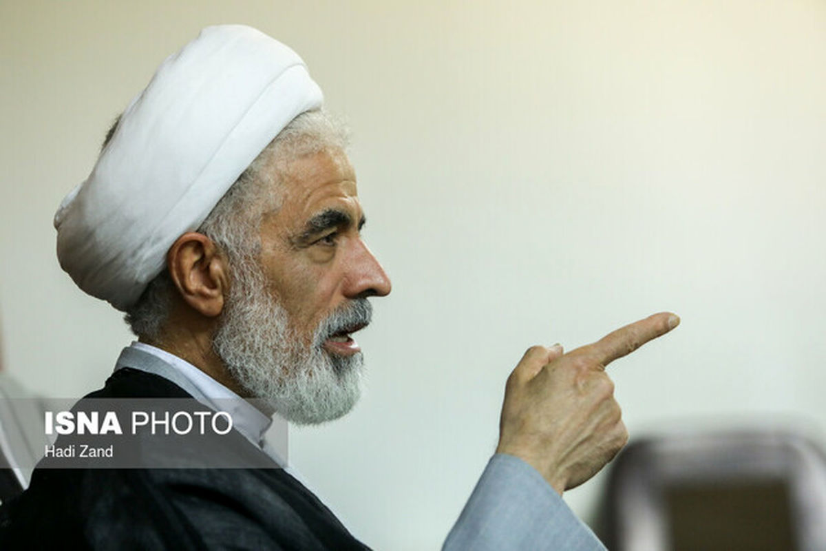 مجید انصاری: مسئولان فساد را با همه توان نظام، نابود کنند