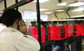 خودرویی‌ها همچنان در سراشیبی کاهش قیمت