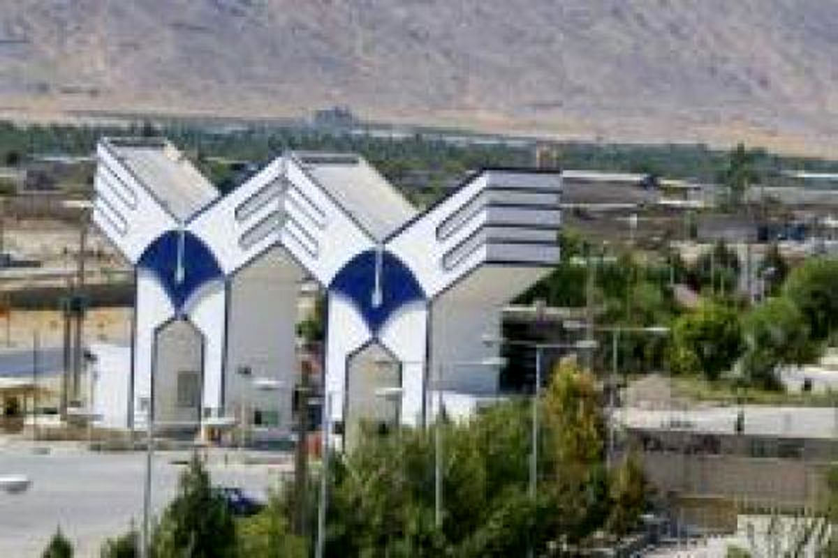 یک قدم تا شناسایی و دستگیری باند جعل و تخریب دانشگاه آزاد اسلامی و مسئولان آن