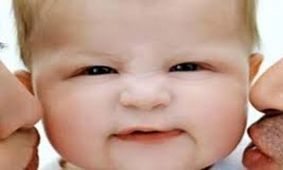بچه‌ها را بوس نکنید
