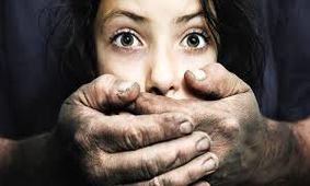 تجاوز به دختر 9 ساله در مدرسه + عکس