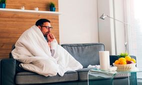 علت احساس همیشگی سرما در بدن یکی از این مشکلات است