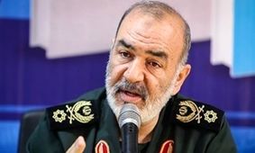 سردار سلامی: برجام نشان داد هر جا مذاکره کردیم، دشمنان پیش می آیند/مذاکره یک جنگ است، اگر کمی عقب نشینی کنی، آنها به زیاده خواهی ادامه می دهند