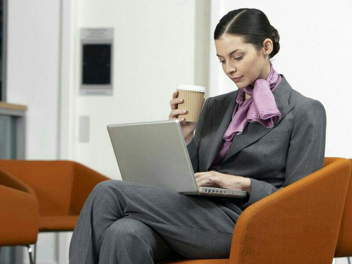 چرا ناخوداگاه ضربدری مینشینیم؟