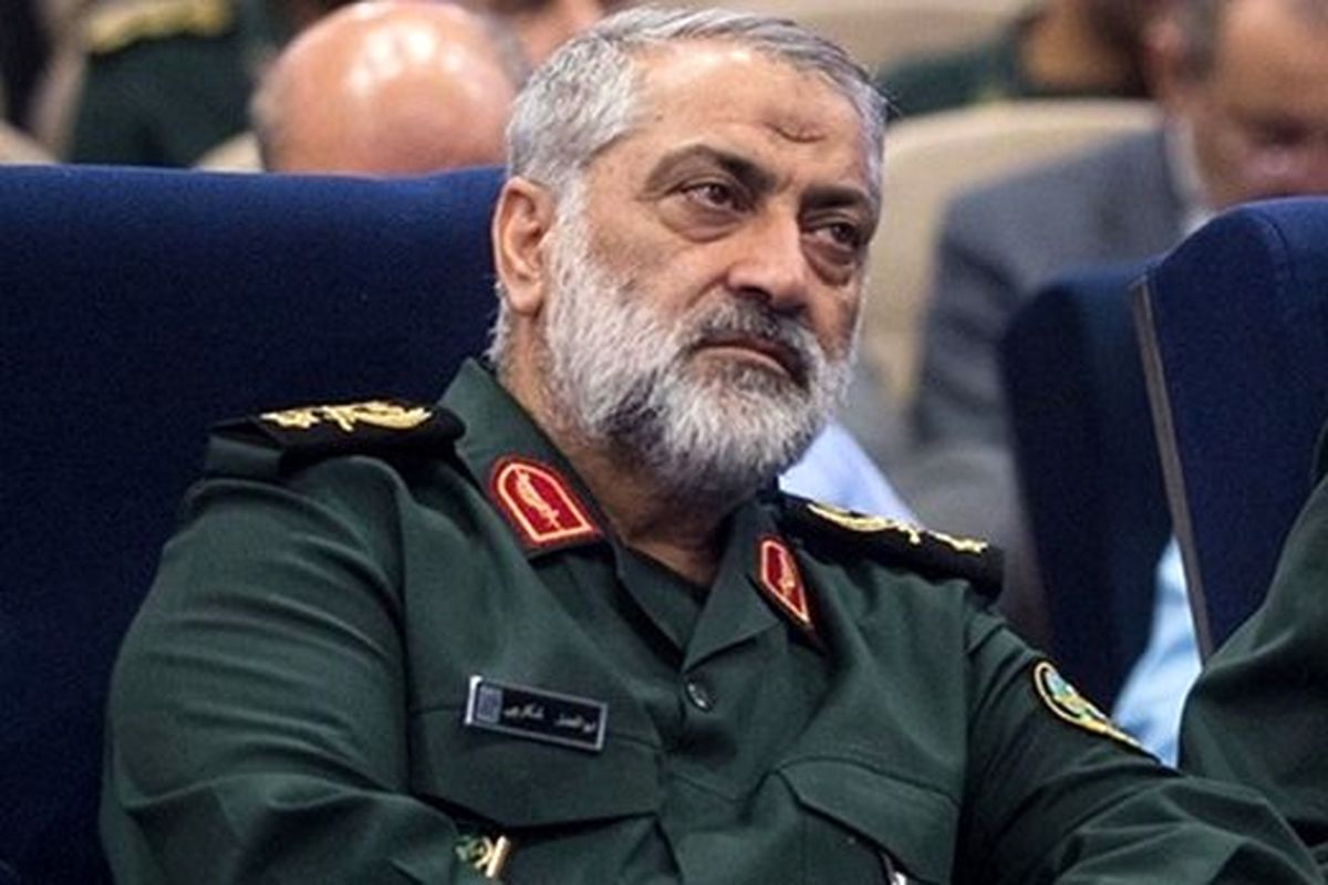 سخنگوی نیروهای مسلح: اگر نیاز به آزمایش و توسعه توان موشکی داشته باشیم از کسی اجازه نمی گیریم/ایران و روسیه در امور مستشاری با یکدیگر هماهنگ هستند/ایران نیازی به داشتن پایگاه در سوریه ندارد