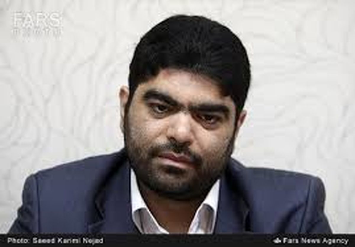 عکس/واکنش مجری برنامه پیک بامدادی به خبر برکناری‌اش