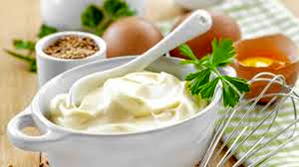 کاربردهای متفاوت سس مایونز در خانه داری