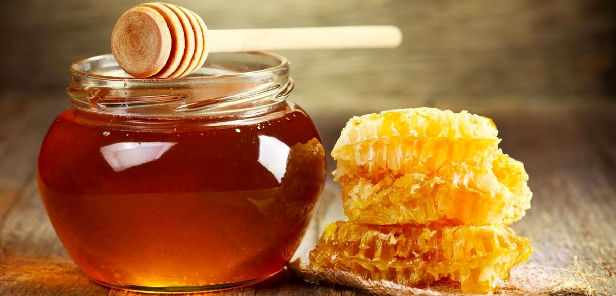 طریقه استفاده عسل در ماسک‌های زیبایی