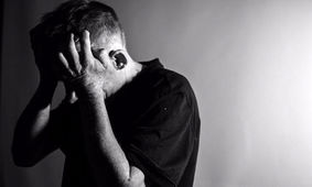 اشتباهاتی که شادی را از شما می‌گیرند