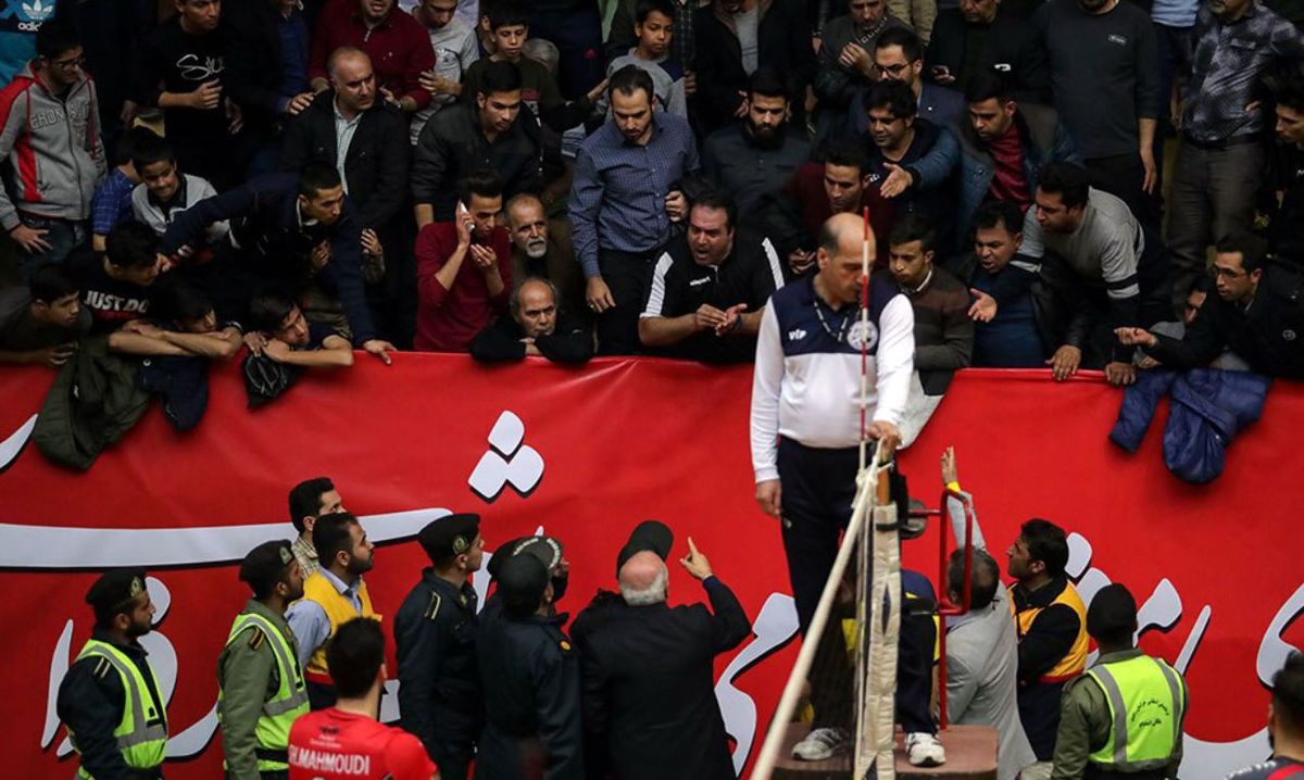هر هفته مشکل جدید به وجود می‌آورند