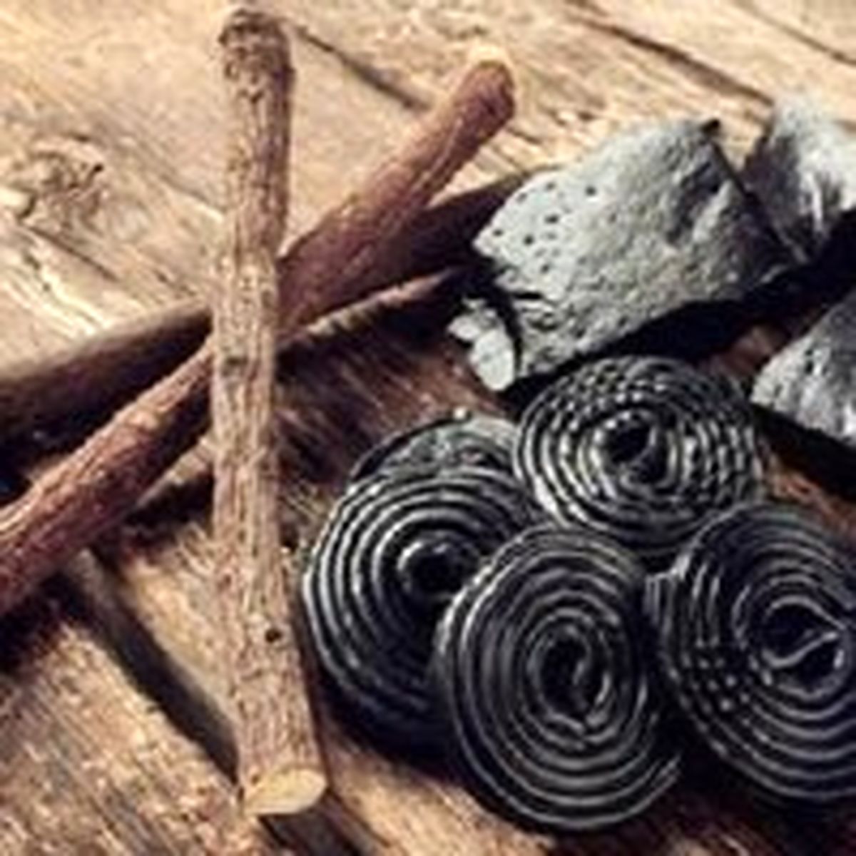 زنان باردار از خوردن شیرین‌بیان پرهیز کنند