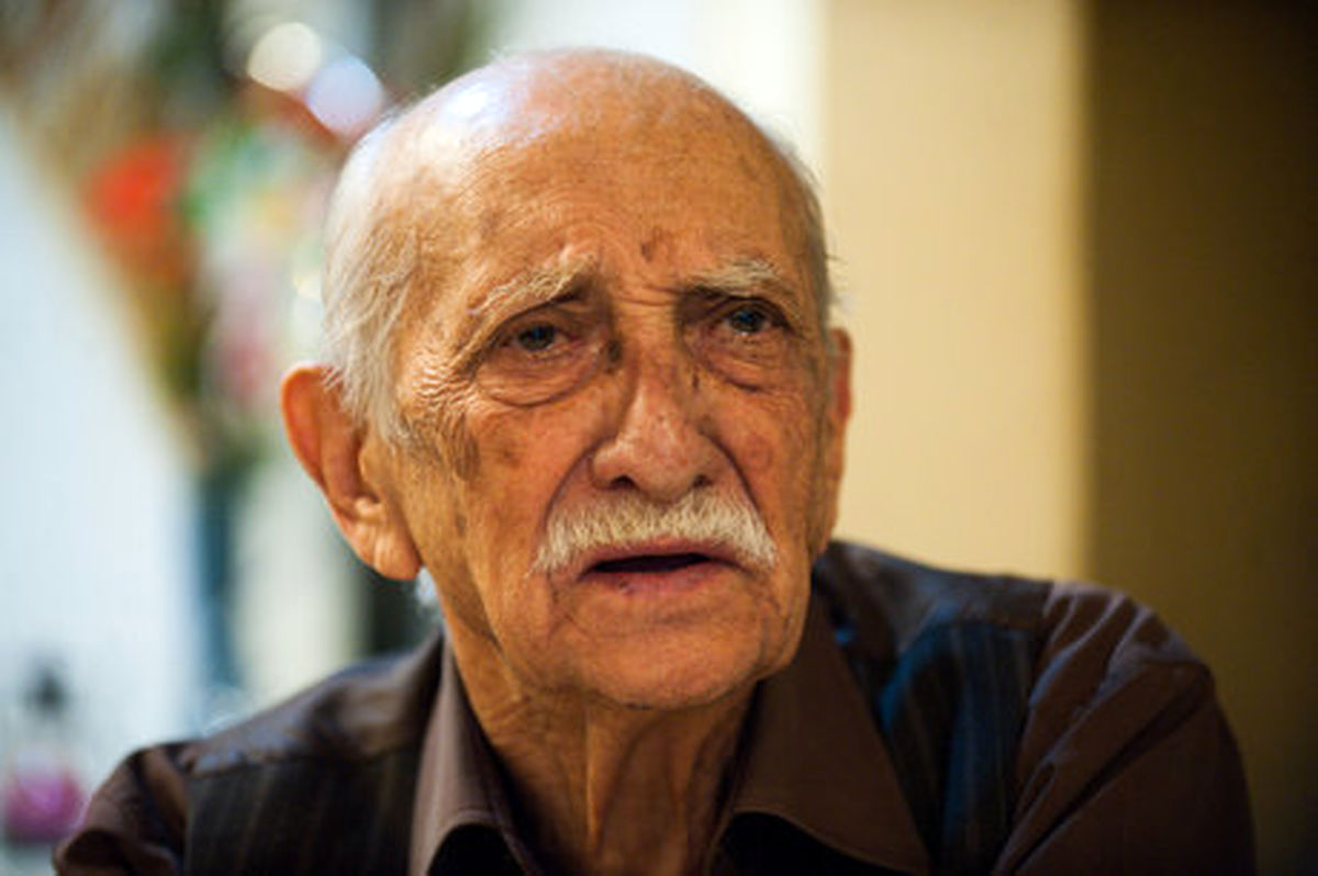 عکس/تیپ جالب داریوش اسدزاده در جوانی