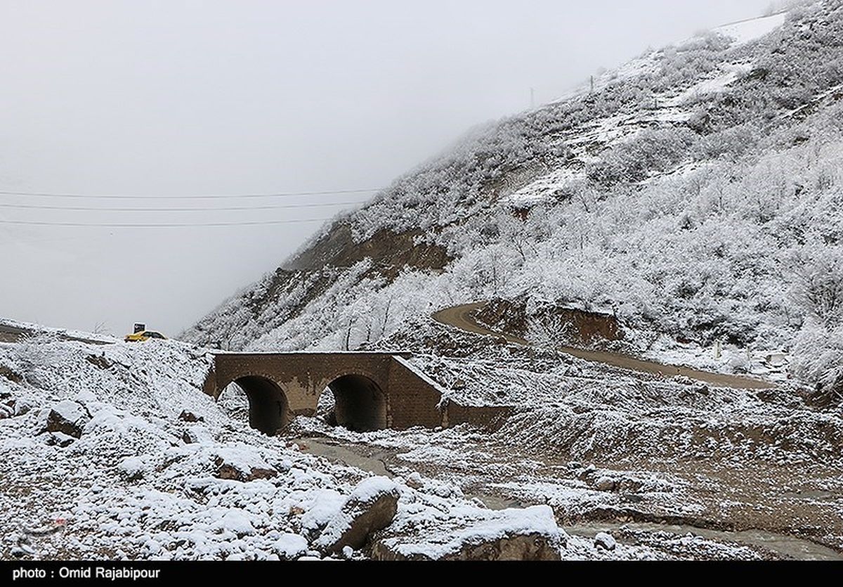 محورهای منتهی به تفت برفگیر شد