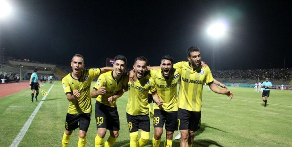 پیروزی پارس جنوبی مقابل نساجی ۱۰ نفره