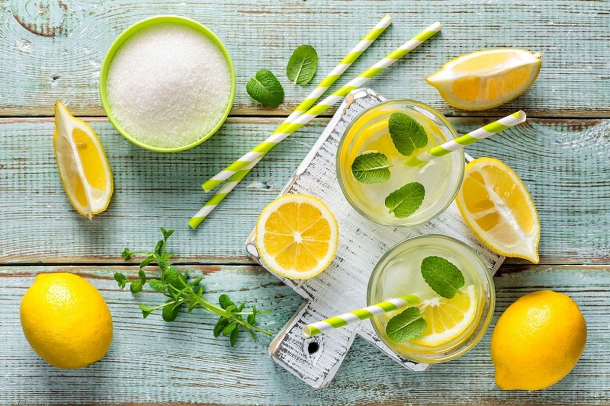 ۷ نوشیدنی چربی سوز عالی برای کاهش وزن