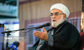 قبل از انقلاب در نماز های جمعه تعداد شرکت کننده ها به ۲۰ نفر نمی رسید