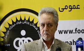 تابش:‌ چند سال است قهرمانی را از ما می‌گیرند و به تیم دیگری می‌دهند