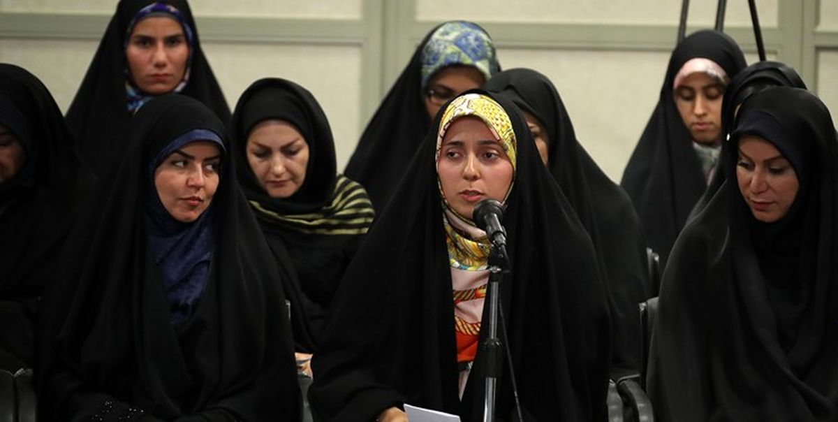حالا بگو عقاب تو این روزها کجاست/ دل قرص کرده پشت کدامین پناه کوه