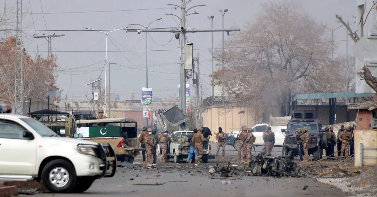 کشته شدن ۹ نفر در حمله انتحاری در پاکستان    