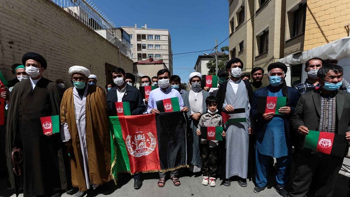 افغانستانی‌ های ساکن مشهد باید طی ۲ ماه ساماندهی شوند