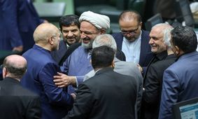 حمید رسایی: انتظار دارید بروم انگشت کنم در چشم آقای قالیباف؟!

