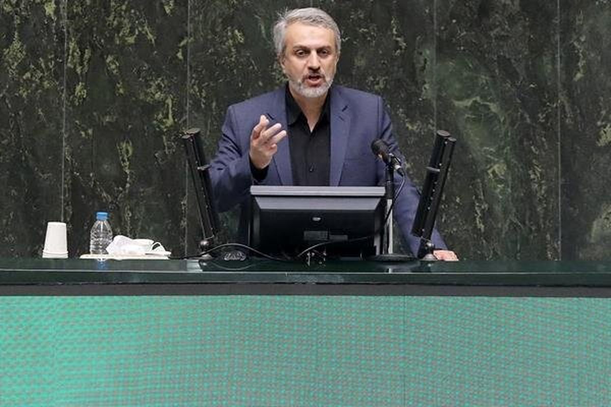 توضیحات فاطمی‌امین در مورد اهدا ماشین شاسی بلند به نمایندگان