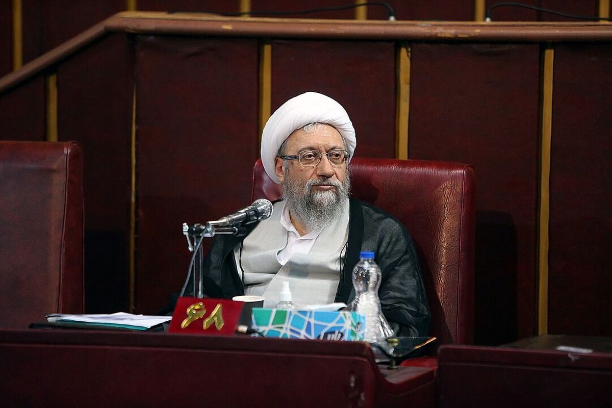 آملی لاریجانی: مجمع تشخیص براساس کار علمی و فنی درباره FATF تصمیم می‌گیرد

