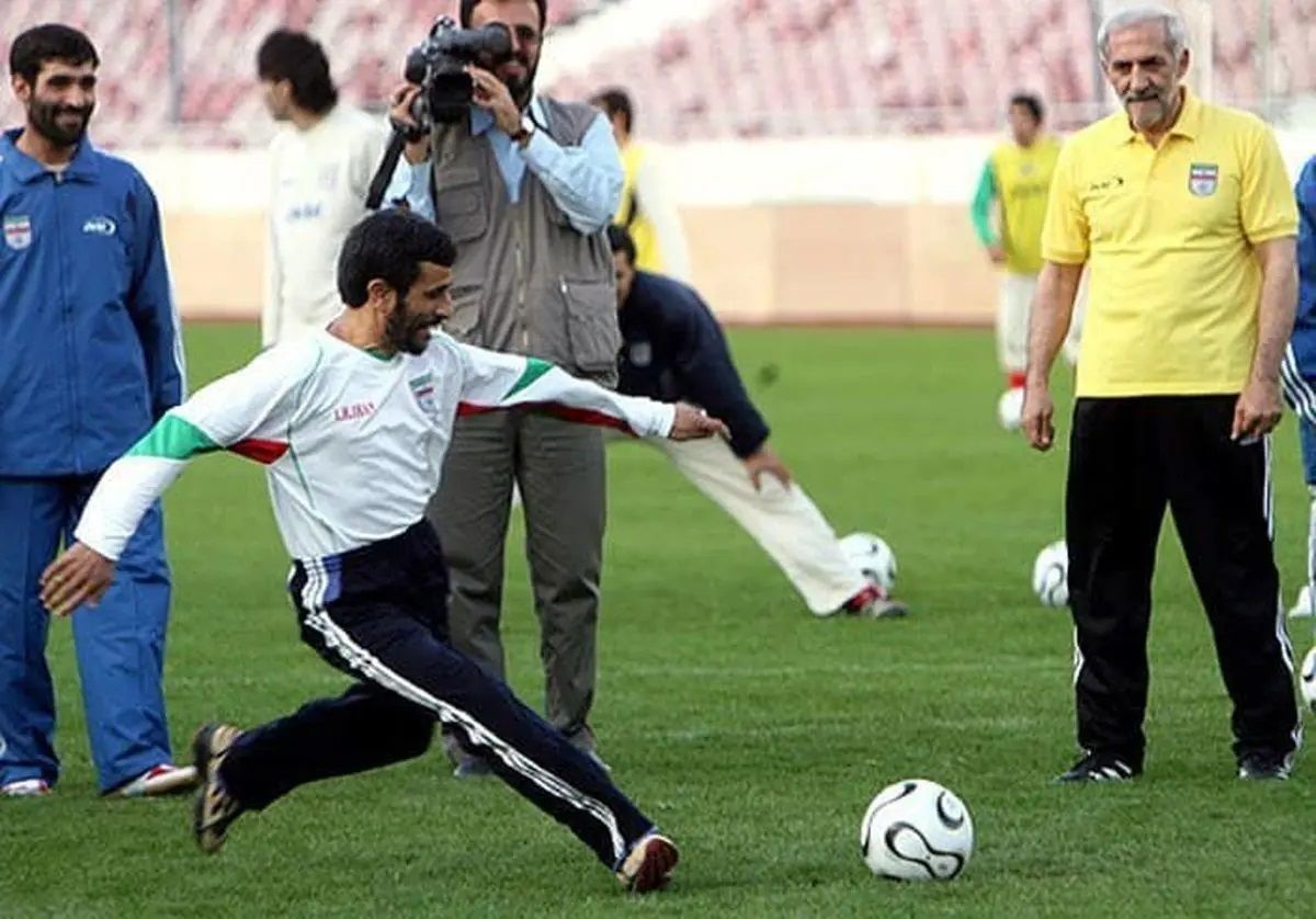 رفتار احمدی نژادی مدیران پرسپولیس با وحید هاشمیان
