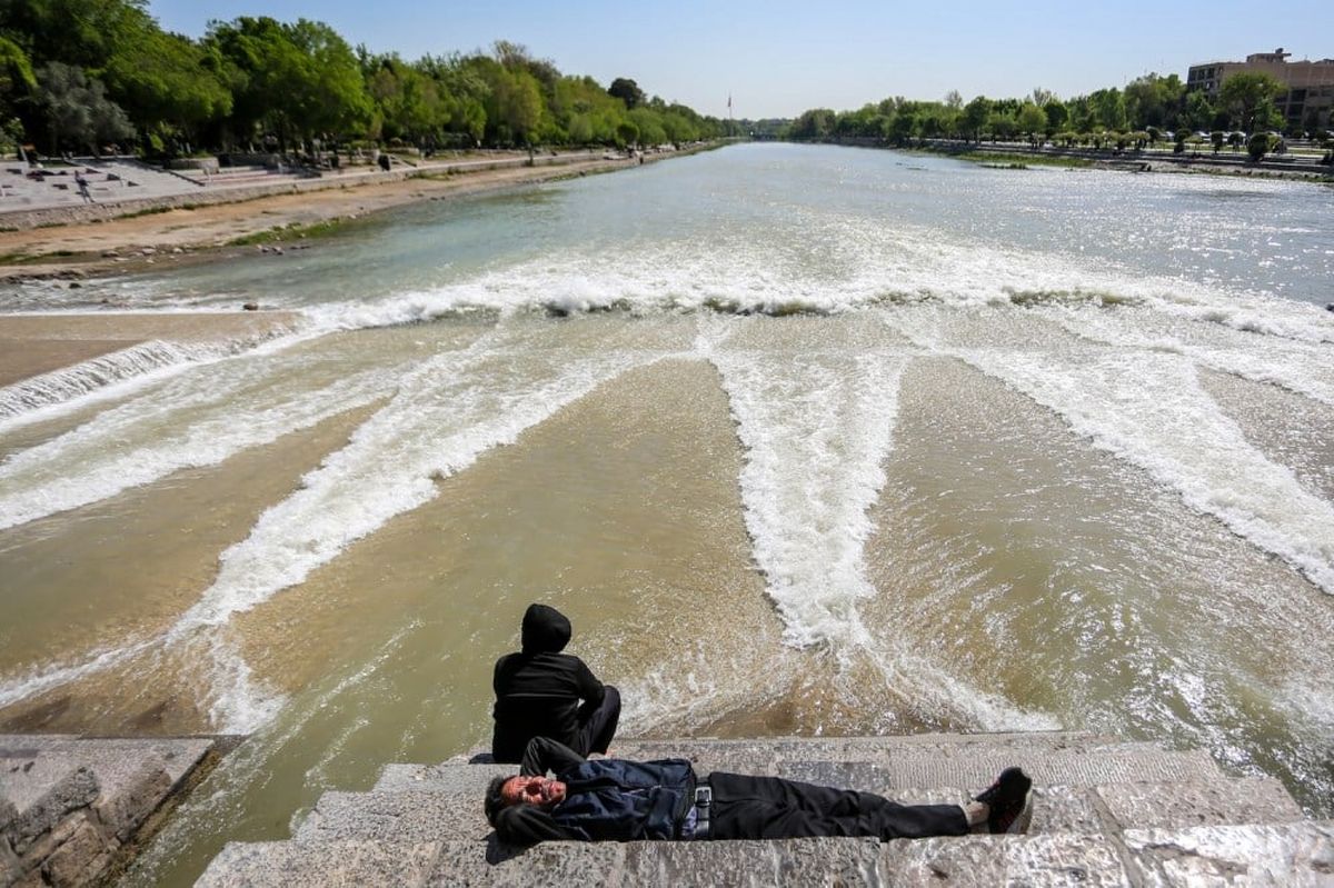 ترامپ و مافیای آب در ایران | نهادهایی که منابع آب را به نفع خود مصادره می‌کنند