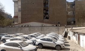 کشف انبار مشکوک خودروی خارجی وسط تهران

