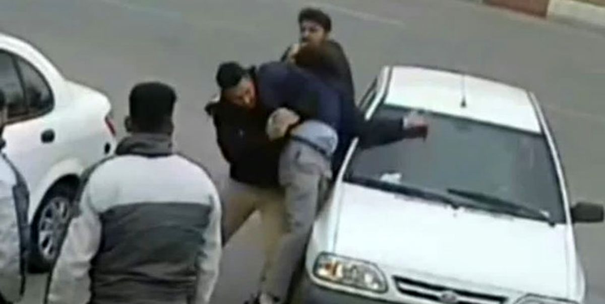 ضرب و شتم یک شهروند به دست عوامل شهرداری شاهرود؟/ ویدئو