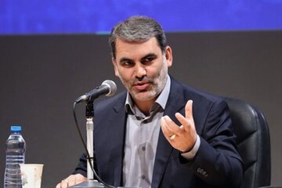 نماینده مجلس: خواستیم بودجه نهادهای بی تاثیر در زندگی مردم را حذف کنیم اما قدرت و نفوذشان مانع شد/ برخی نهادها بودجه می‌گیرند و گزارش عملکرد نمی‌دهند