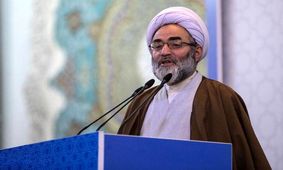 امام جمعه رشت: انسان متدین به خاطر بی حجابی‌ ها نمی‌تواند بیرون برود!