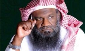 امام جماعت سابق مسجدالحرام بازیگر تبلیغاتی شد / عکس
