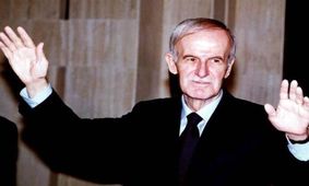 ‍‌افراد ناشناس قبر حافظ اسد را نبش کرده و بقایای جسد او را به مکان نامعلومی منتقل کردند/ ویدئو