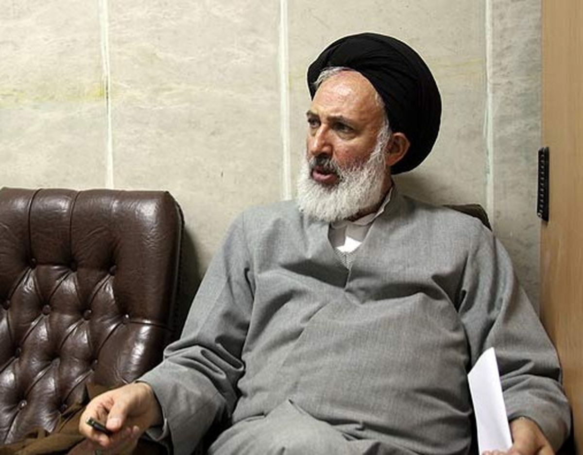 آیت الله ایازی: امروز ازدواج کردن یک دختر ۱۳ ساله ظلم است