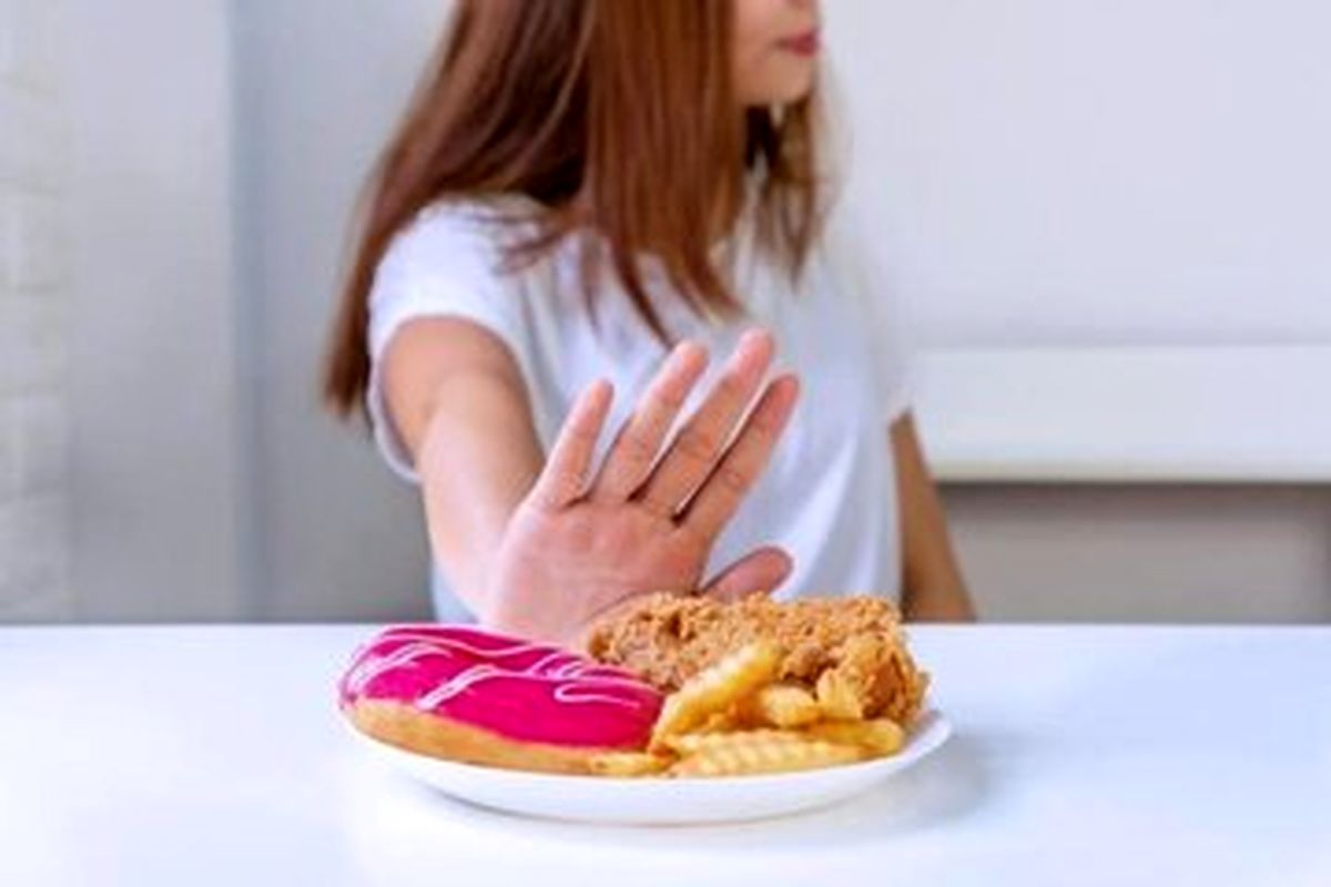 حذف وعده های غذایی به کاهش وزن کمک می‌کند؟