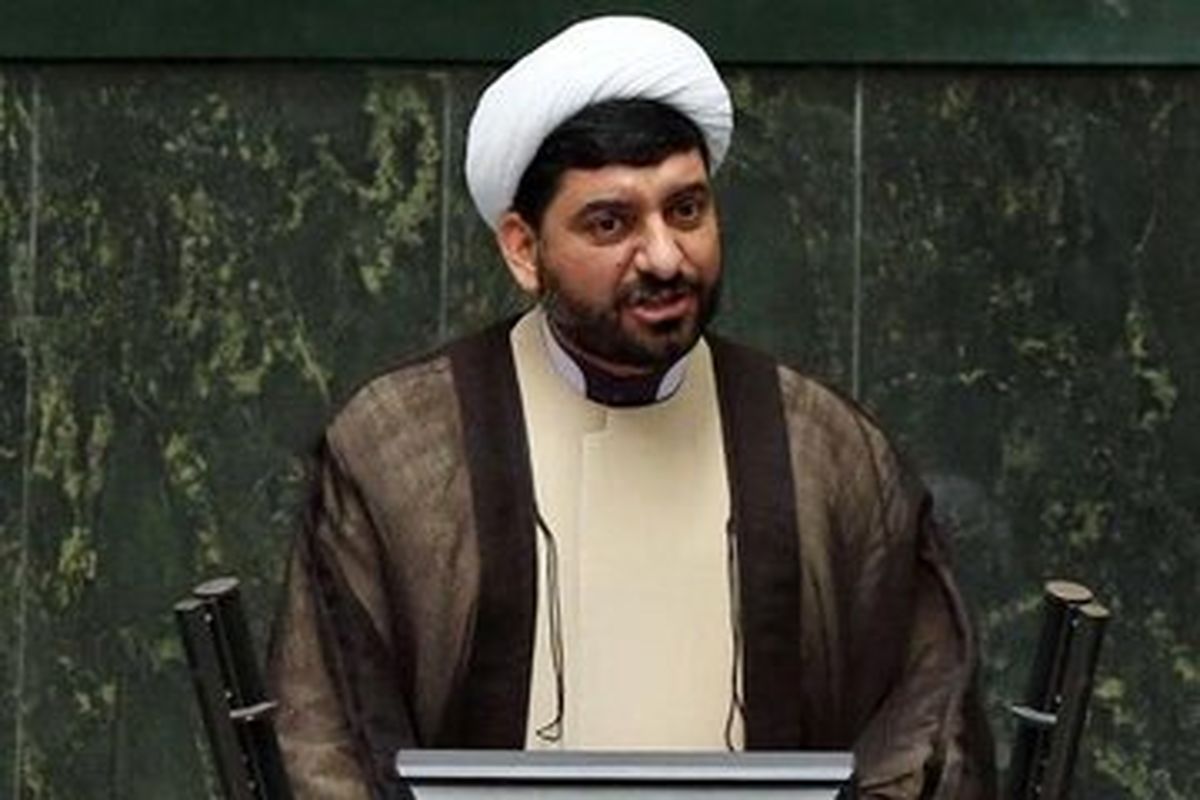 واکنش نماینده اصولگرا مجلس به اظهارات قاسمیان به زبان عربی با هشتگ لاتفرقو
