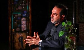 جلوی وزارت بهداشت علیه واکسن شعار می‌دادند/ بدون تعارف چین به‌داد ما رسید