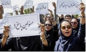 گرانی ها و مسائلی مثل حجاب و لغو کنسرت ها، مردم را رویاروی نظام قرار می دهد