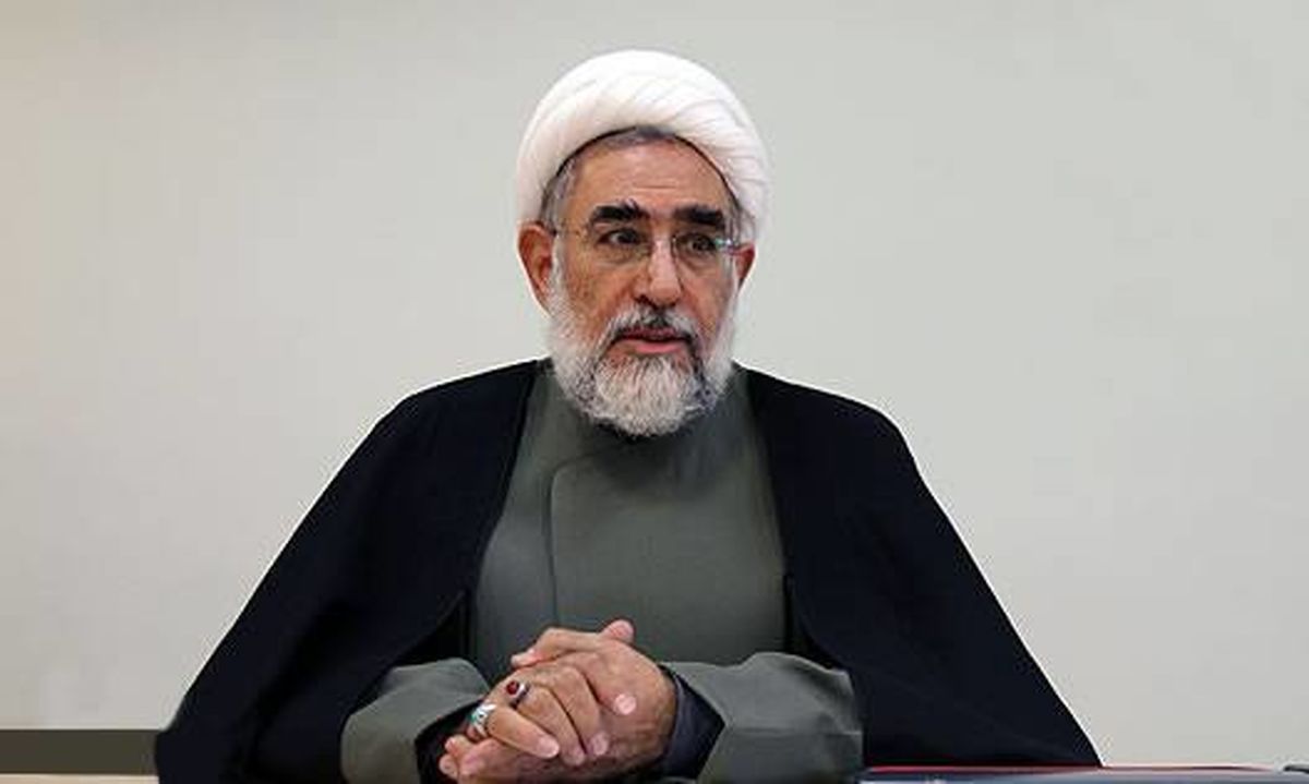 منتجب نیا: با بگیر و ببند و فضای سیاسی بسته مخالفم/قالیباف تا دیروز نور چشم خیلی ها بود
