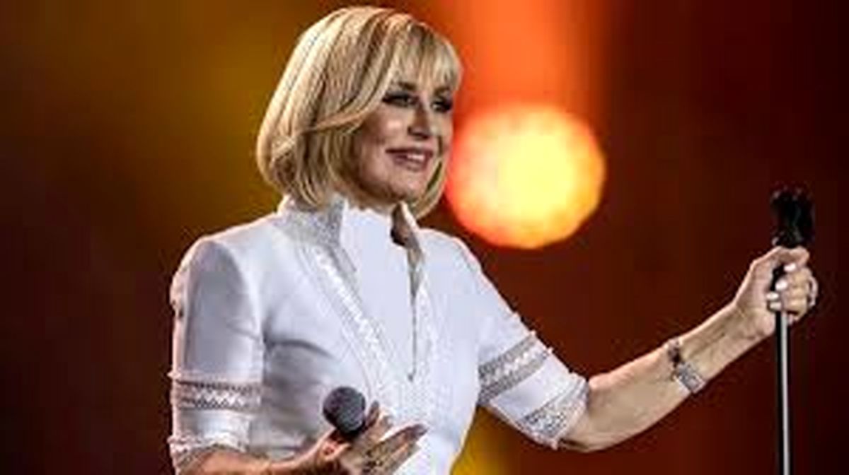 سفر در زمان؛ تیپ و چهره «گوگوش» در تهران و پیش از مهاجرت؛ دهه 70 