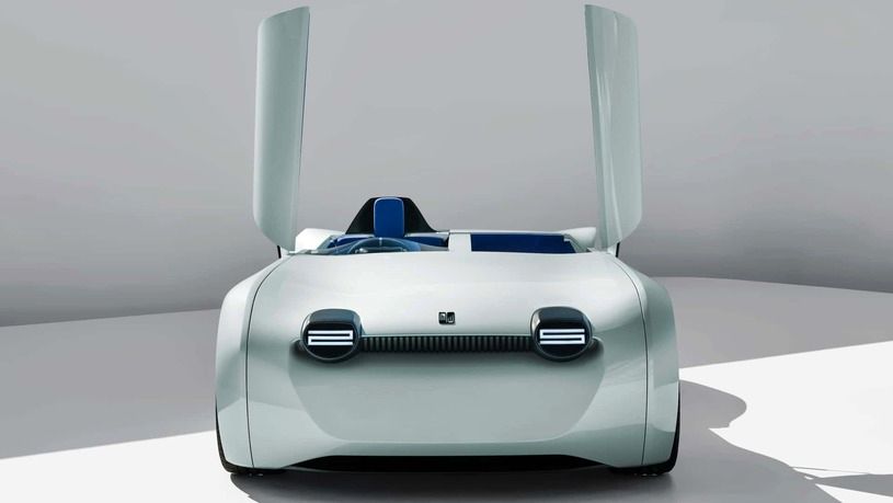 ترایمف تی آر25 مفهومی