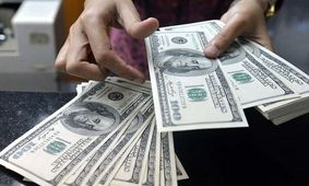 یادی از روزی که نمی‌خواستند دلار به 900 تومان برسد